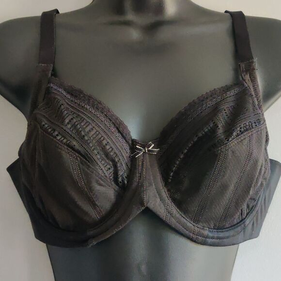 Lilyette Lace Edge Bra - Picture 2 of 4